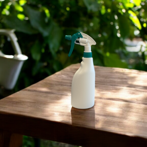 Garden care trigger sprayer