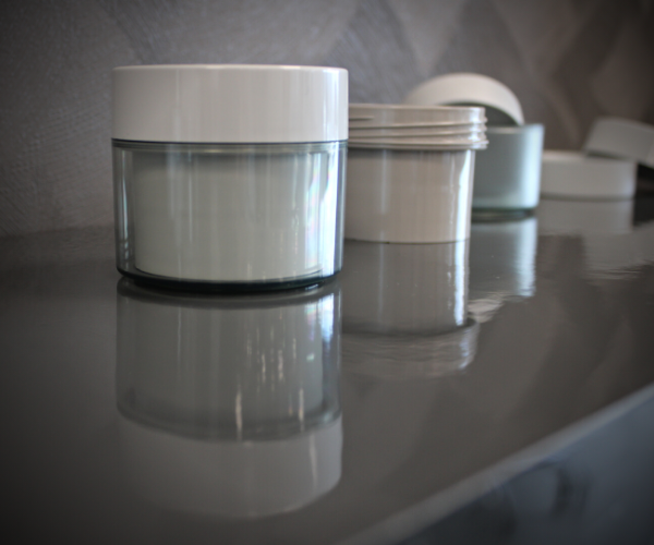 Pots cosmetiques ecologiques en PET